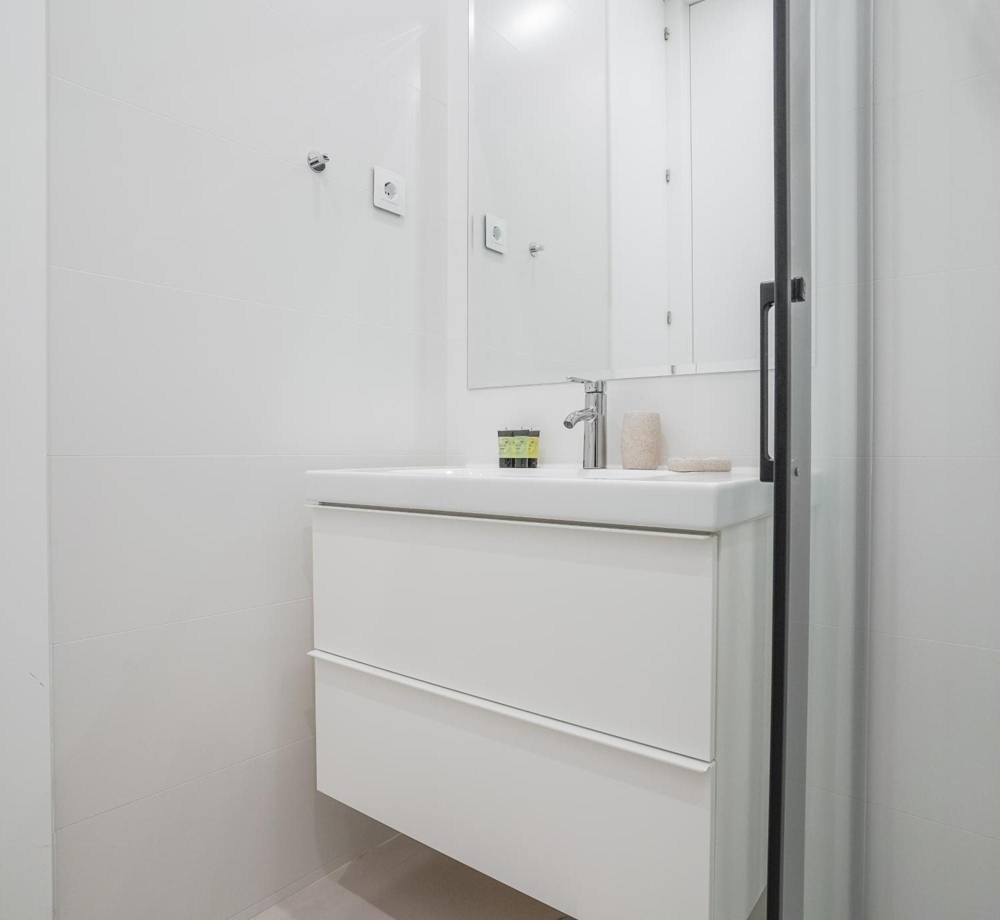 Modern Apartment-1Bedroom 1Bath-Prosperidad Madrid Buitenkant foto